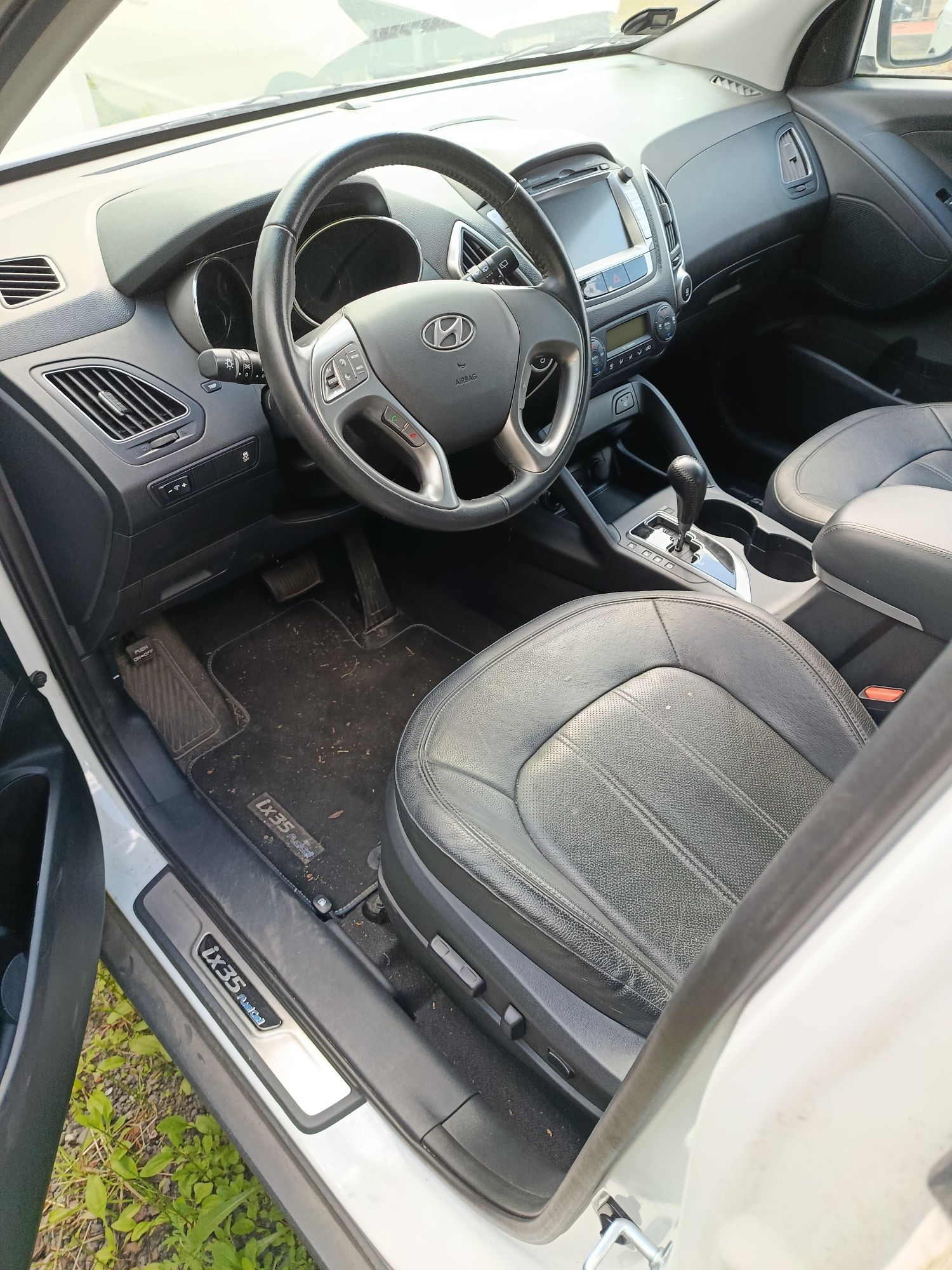 Kompletny przód Hyundai IX35 biały WAB maska zderzak lampa błotnik pas