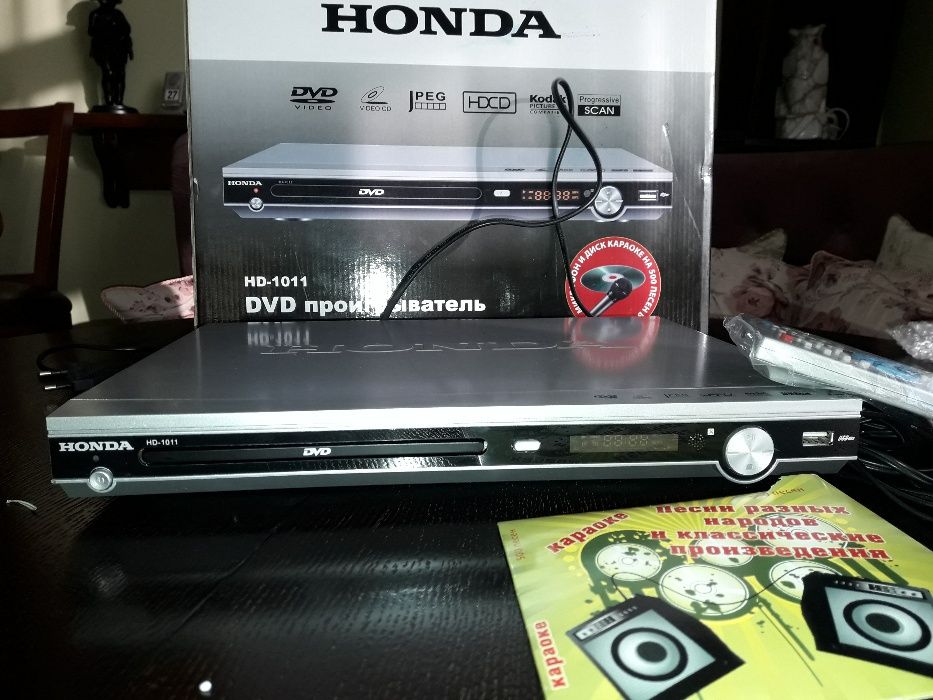 dvd плеєр марки HONDA