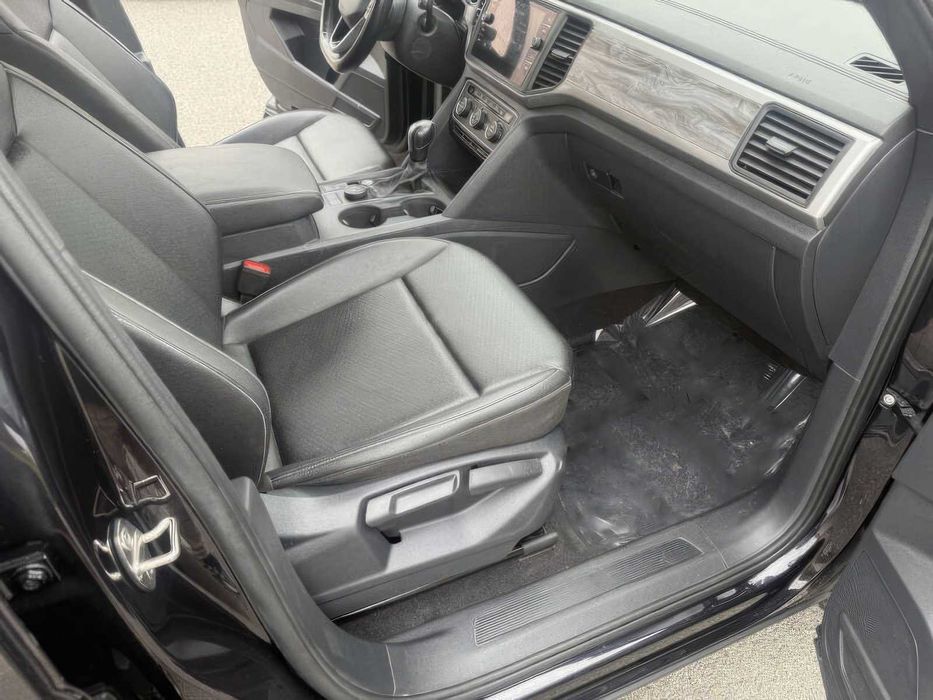 Volkswagen Atlas Cross Sport V6 SE R-Line 4Motion      2020