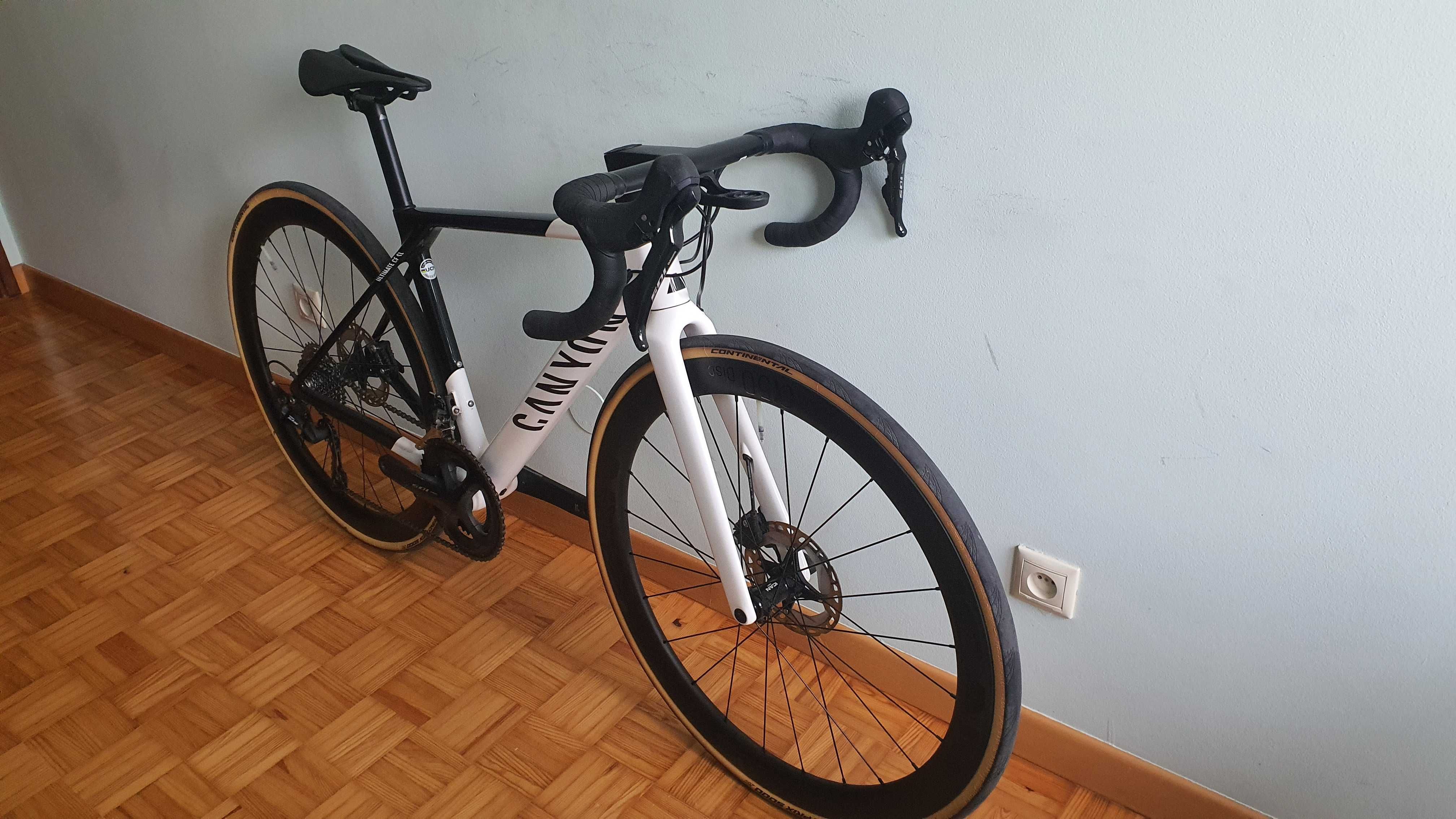Canyon Ultimate CF SL 7 2023