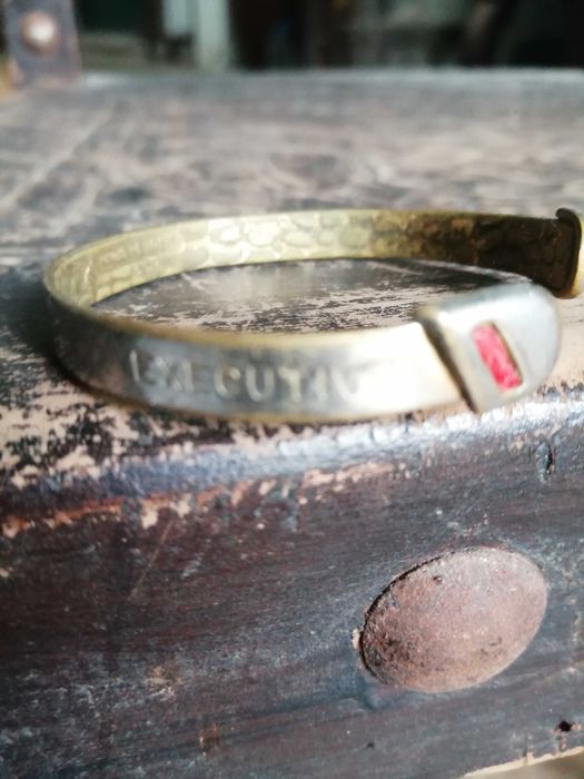 bracelete vintage ,executiva espanhola
