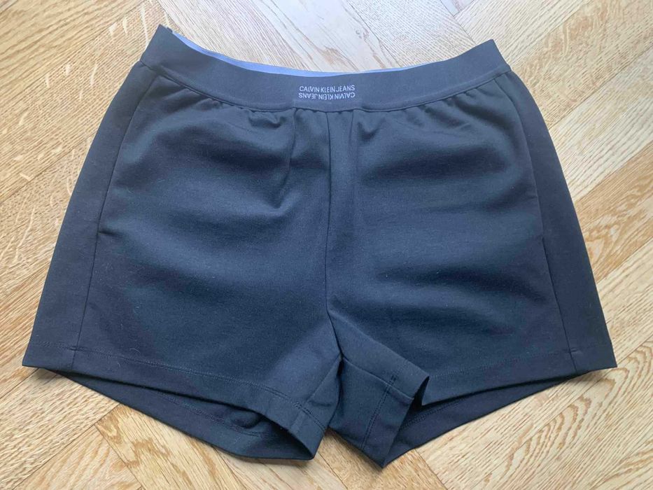 Spodenki Calvin Klein Jeans – czarne, eleganckie rozm. XS NOWE