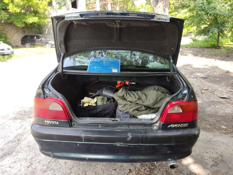 Toyota avensis газ/бенз переоформлення