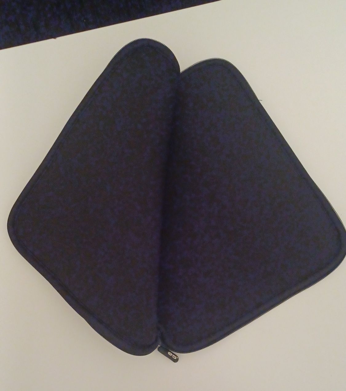Pokrowiec na tablet /mini laptopa