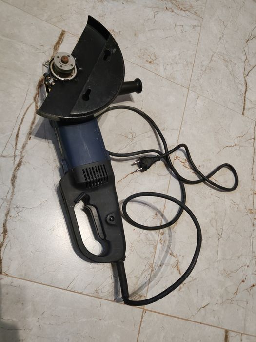 Szlifierka tarczowa niemiecka Ferm szlif 2000W tarcze 230