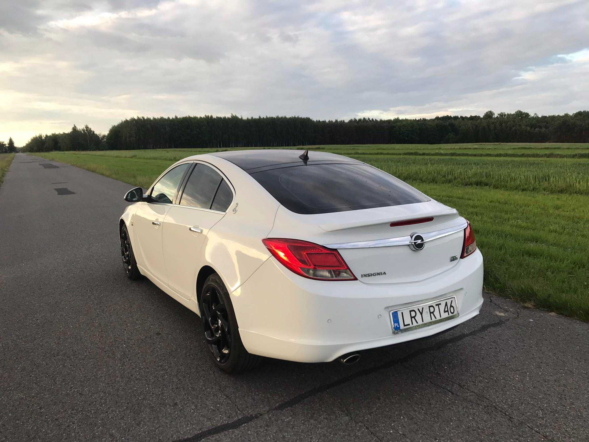 Piękny Opel Insignia Cosmo OPC