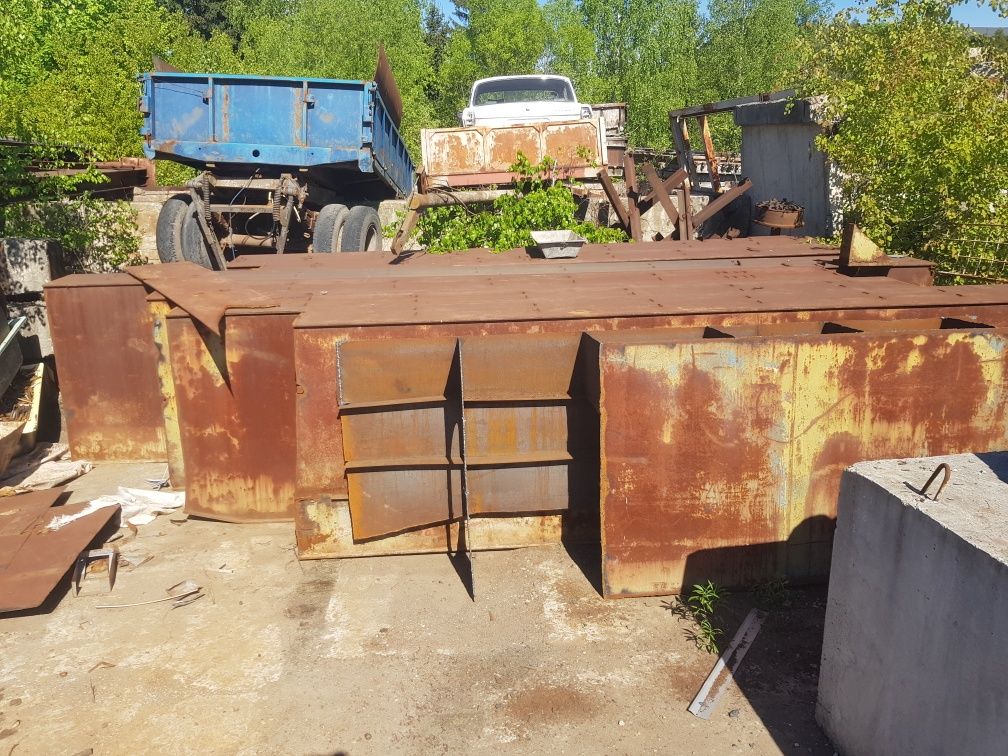 Лист металевий, закладні