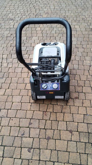 Szorowarka, automat szorujący Nilfisk CA 331