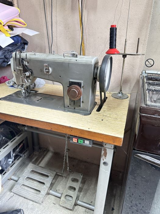 Мотор можна окремо Терміново Промислова швейна машинка