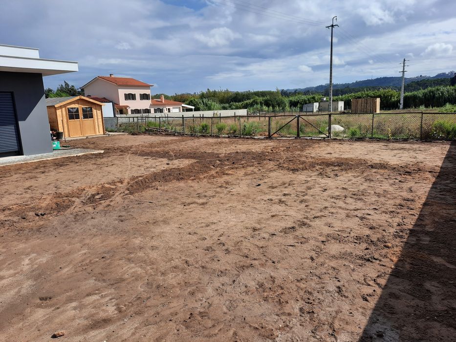 Serviços  de jardinagem. Construção e Manutenção. Limpeza de Terrenos.