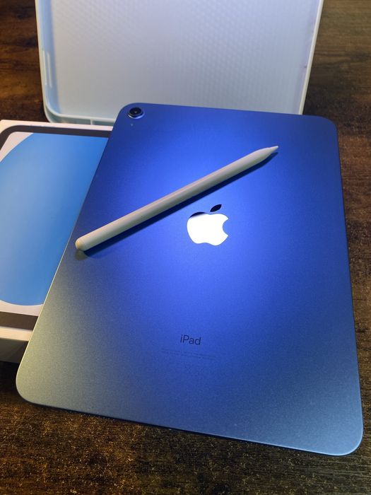 IPad 10gen + rysik Baseus + etui