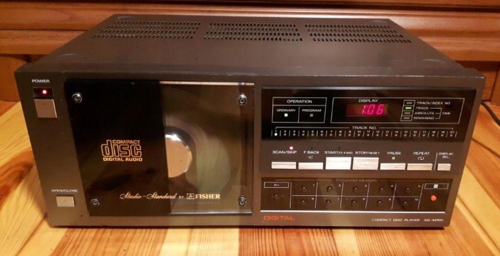 Продам Cd Fisher ad m700