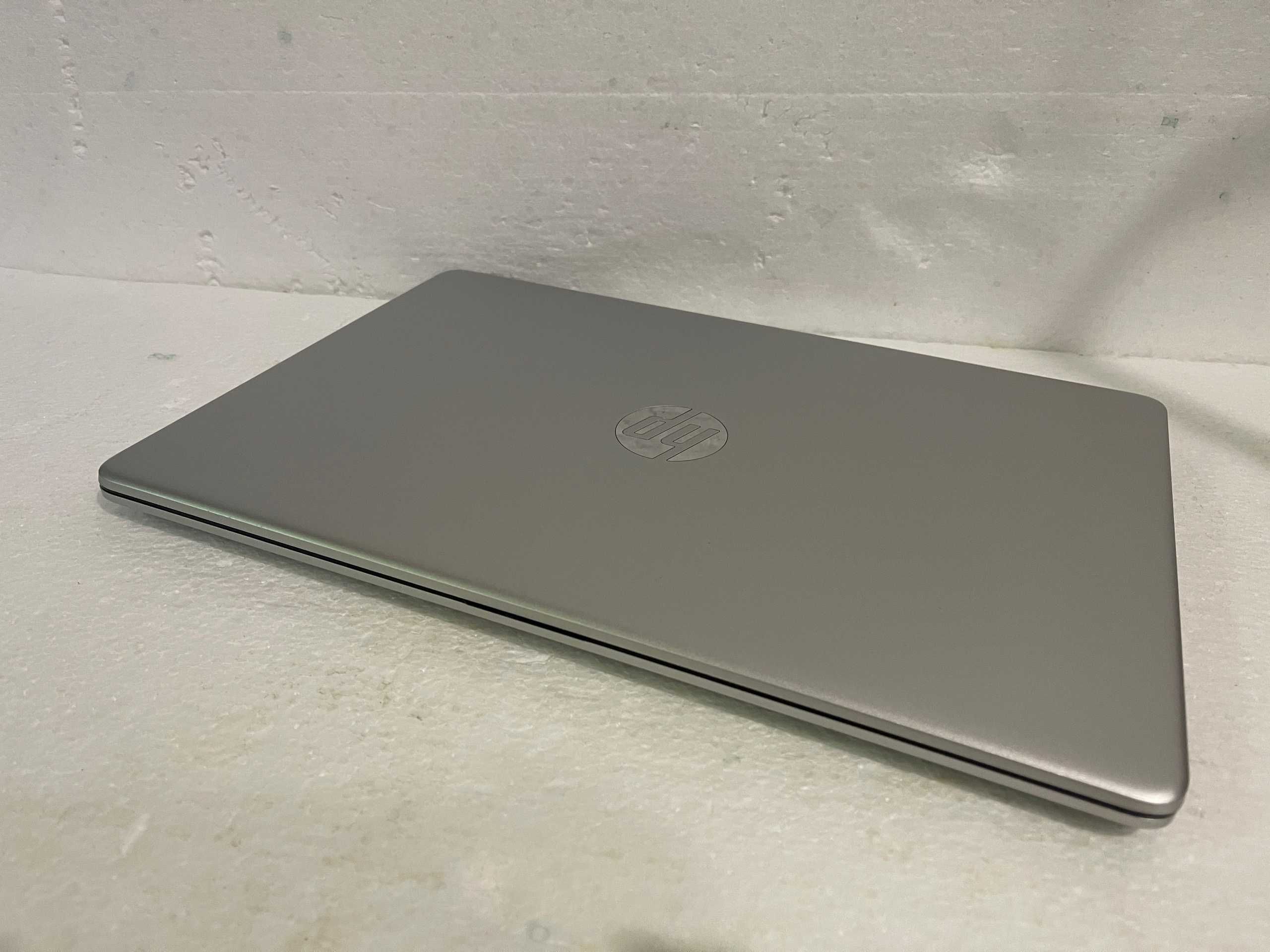 НОВЬЁ 2024!!  Игровой СВЕЖАК  HP Laptop 15 + (Core 12" го покол.)