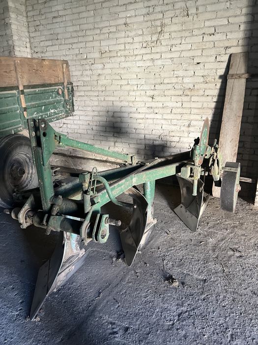 Плуг 3х30 плужок