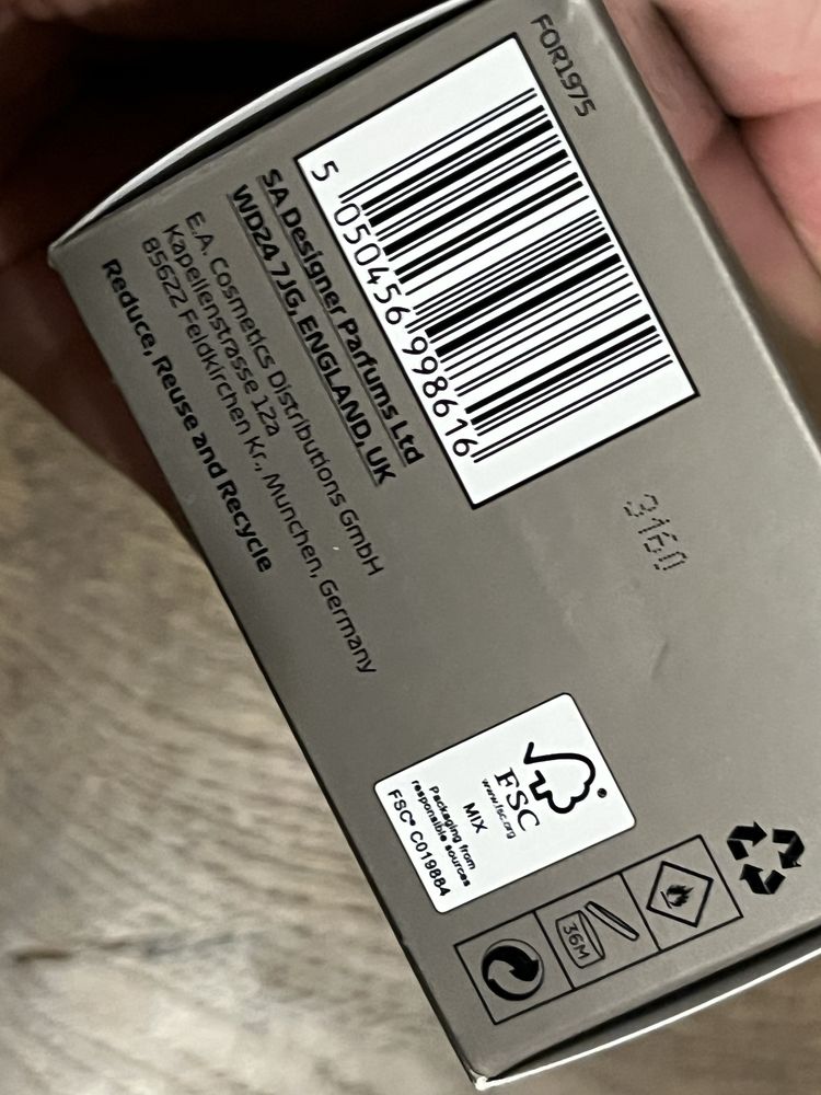F1 woda toaletowa perfuma carbon reign