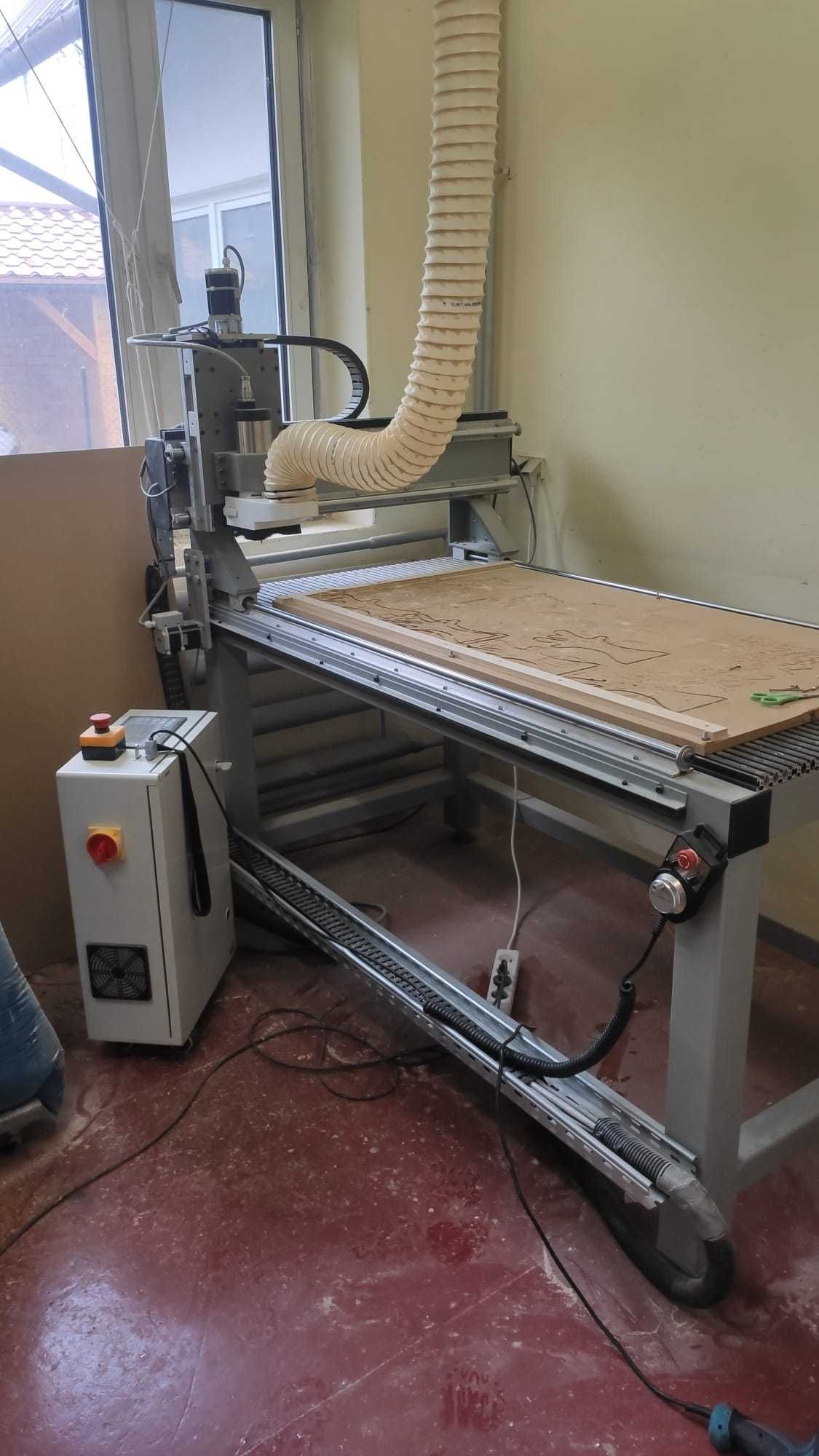 Precyzyjny ploter CNC 2,3kW pole robocze 125x72cm