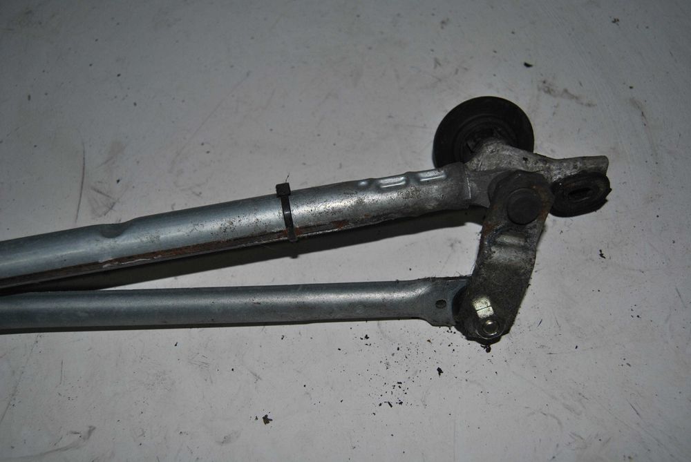 Mechanizm wycieraczek Astra J 2011r