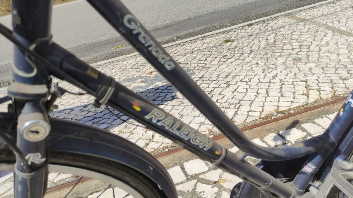Bicicleta Raleigh roda 28 original