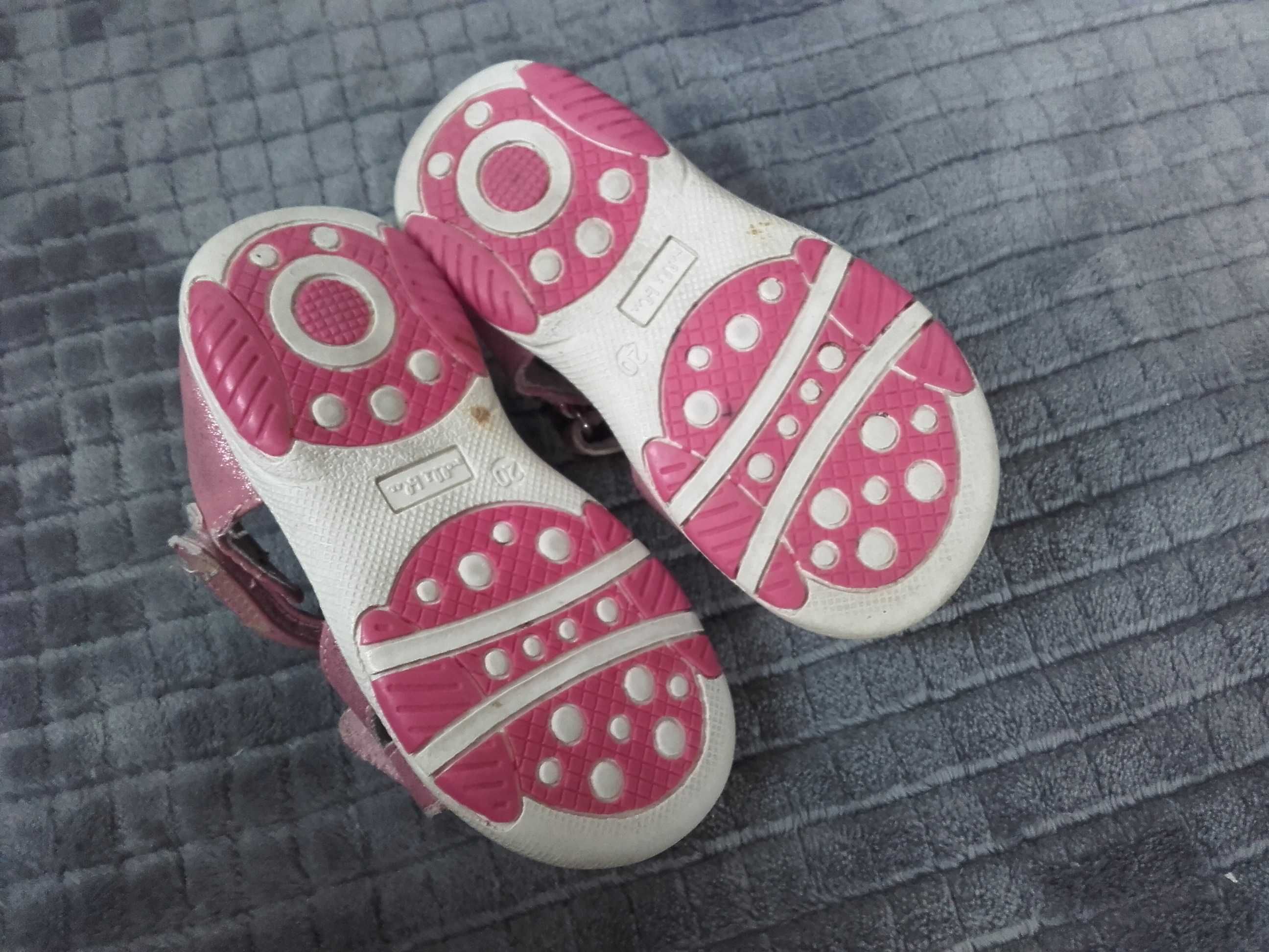 różowe brokatowe sandałki Nelli blu rozmiar 20 wkładka 13,2 cm