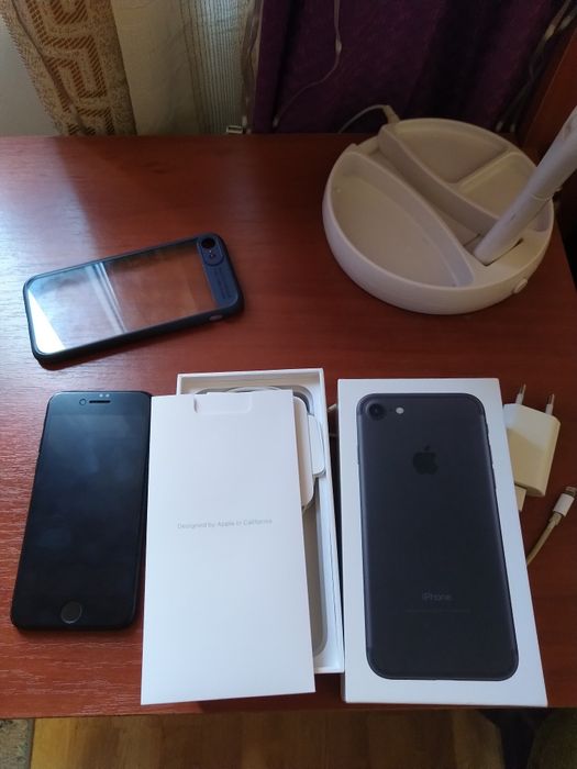 iPhone 7 black 128гб.первый владелец.Состояние достойное!