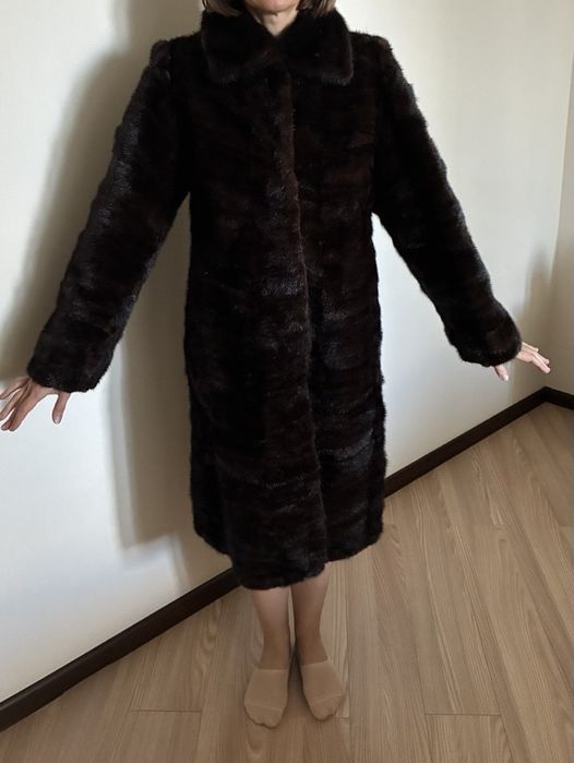 Шуба норкова гарний стан
