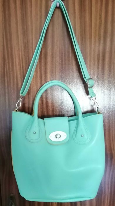 Carteira linda verde menta nova!