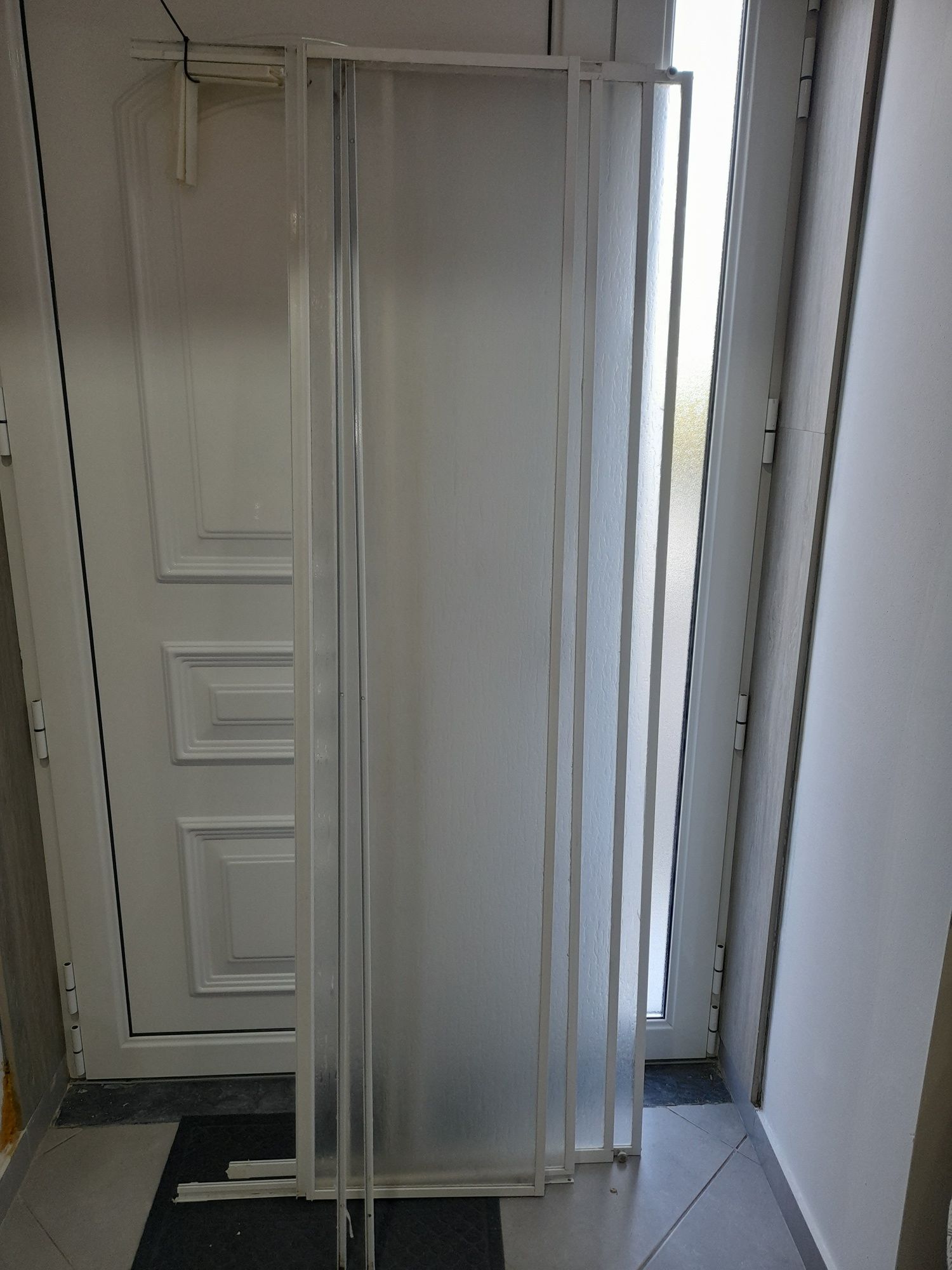 Portas de chuveiro para base de 80 cm e 2 Lavatório
