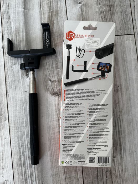 Selfie stick bluetooth