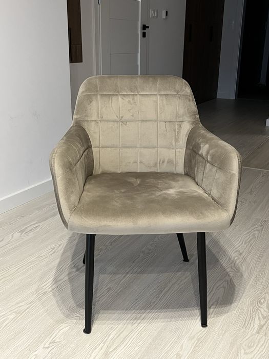 Krzeslo welurowe LOFT