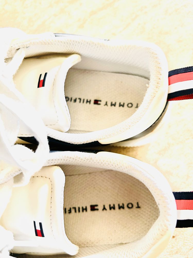 Sneakersy rozmiar 31 tommy hilfiger stan bardzo dobry