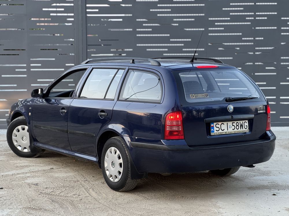 Skoda Octavia Tour 1.6 Газ/Бензин 2003 ЕВРОБЛЯХА НЕРОЗМИТНЕННА в.Укр.