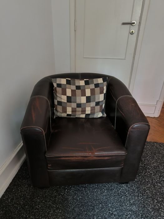 2 Cadeirões / Sofás