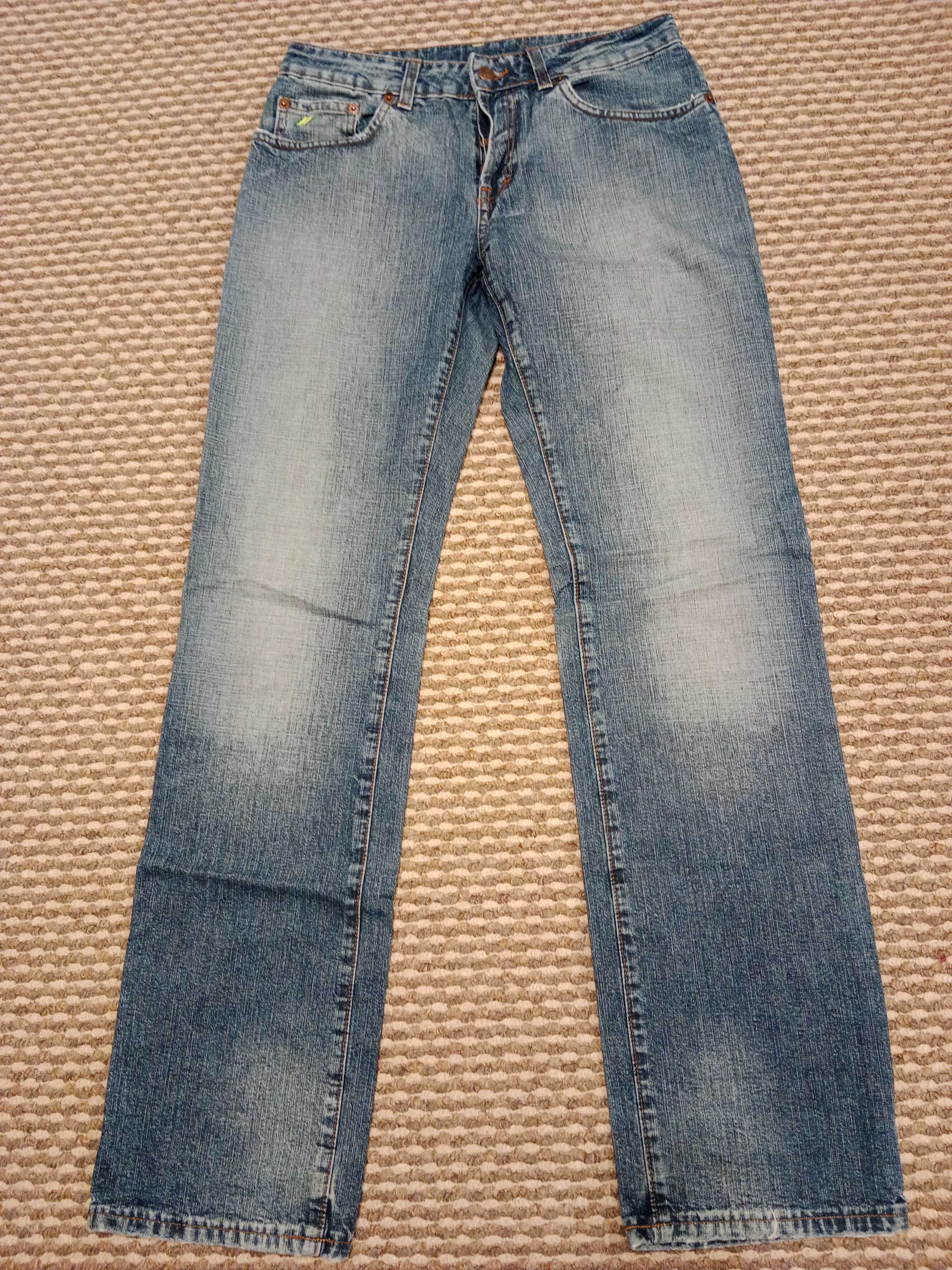 DKNY jeans W28 L32