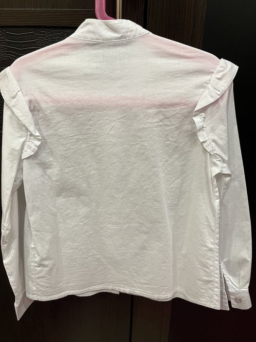 Блуза шкільна для дівчинки 6-7 років, стан нової