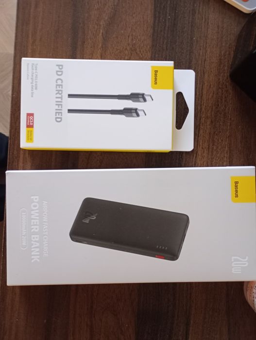 Powerbank  Baseus 10000 mAh 20W + kabel typu C