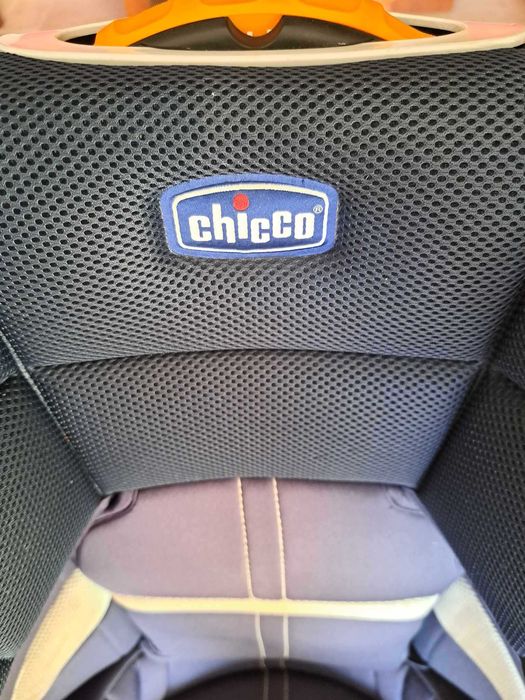 Cadeira Chicco Oasys 2-3 Evo (15-36) kg semi-nova sem isofix