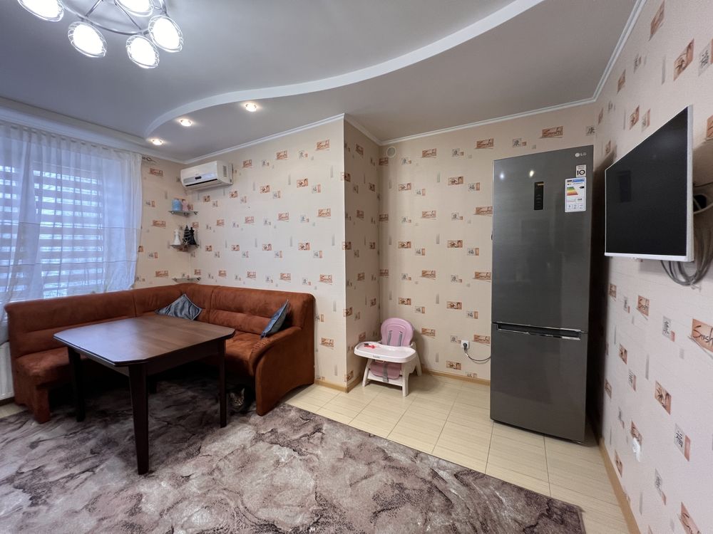 Продаж 3-кімнатної з ремонтом в Новобудові, 124м2