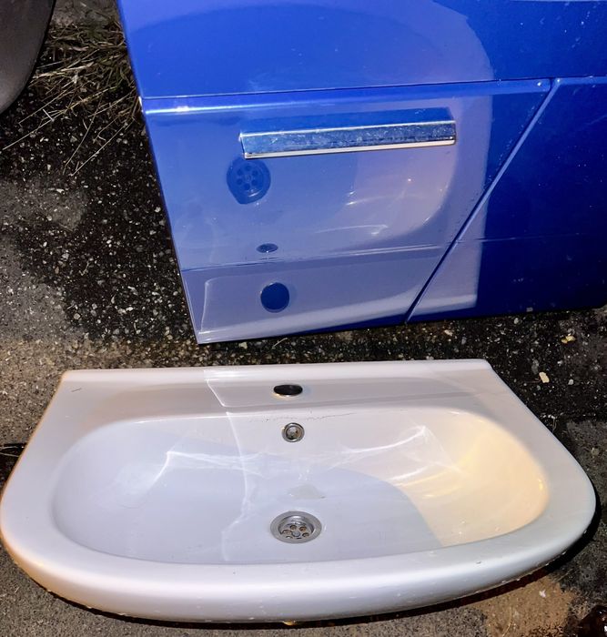 Умивальник з тумбою.Раковина з тумбочкою