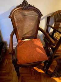 Cadeira de braços com assento em palhinha