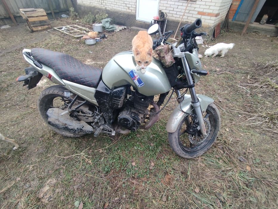 Продам мотоцик vaiper vm 200 r-2