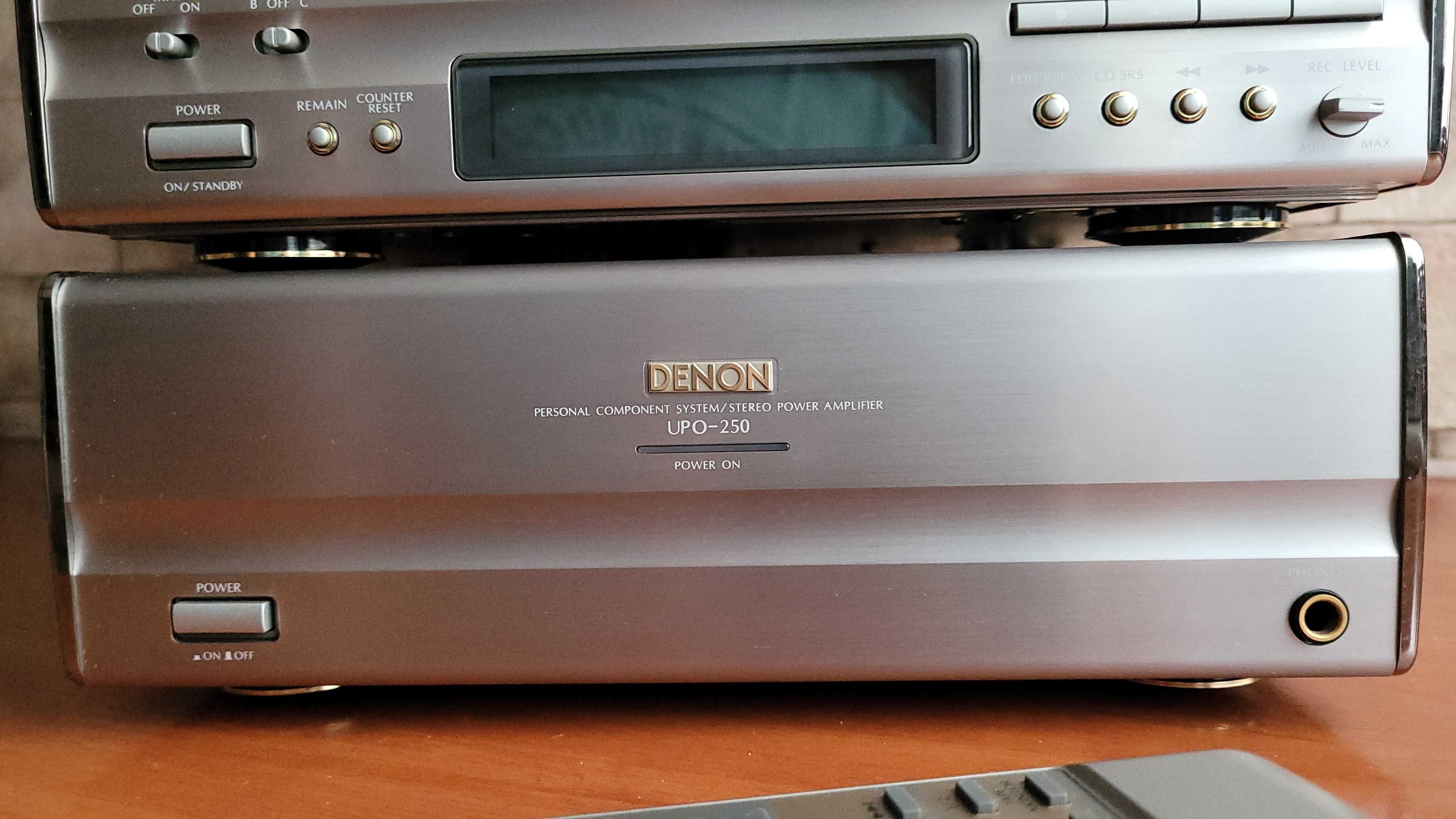 Wieża Denon D-250, Pilot