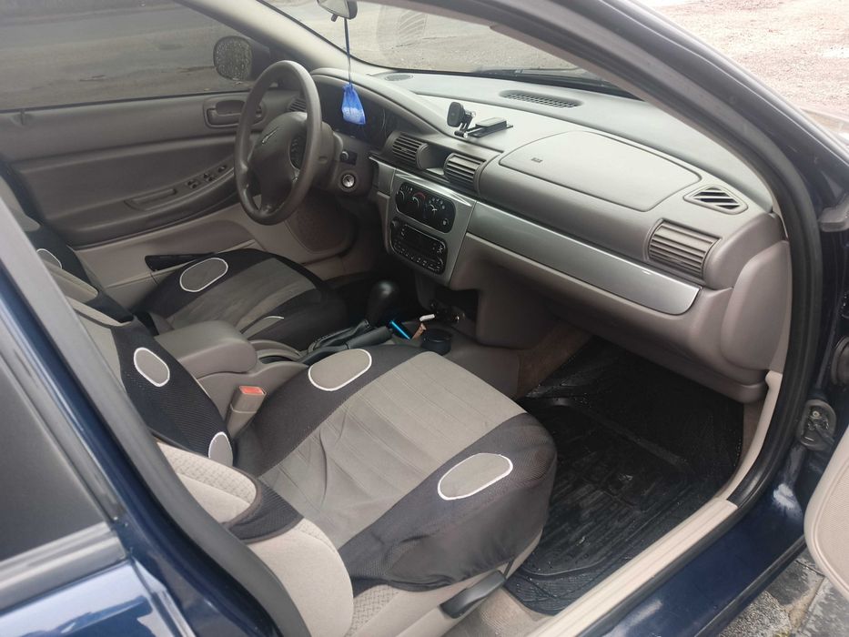 Крайслер себрінг 2005