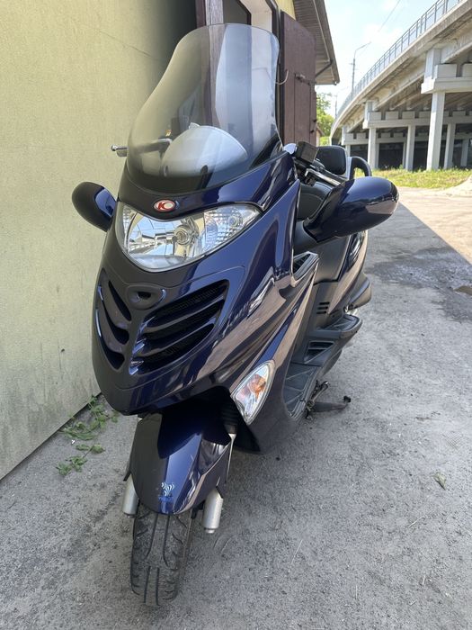 Kymco Grand Dink 250