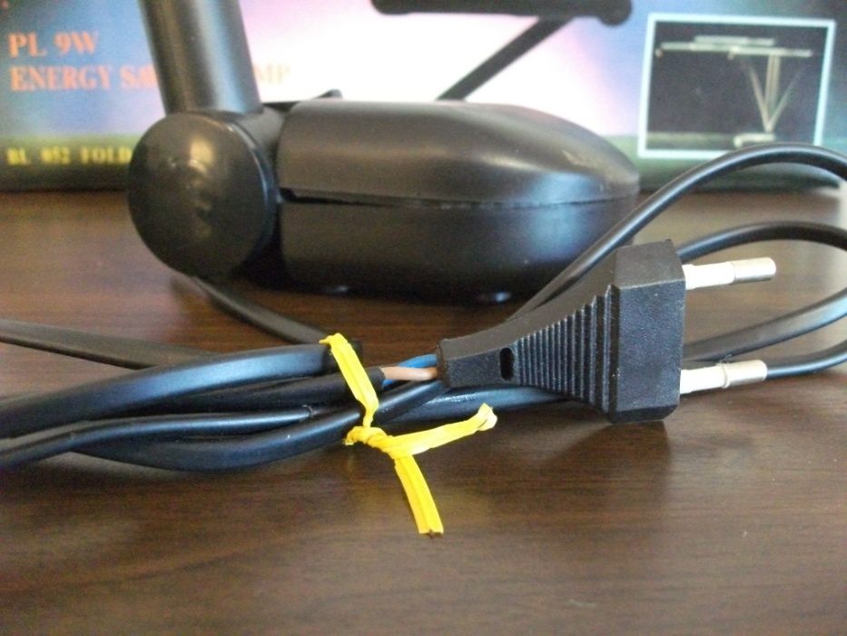 Candeeiro de secretária de lâmpada economizadora (em caixa)