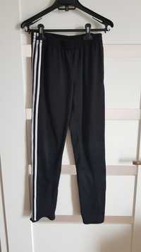 Adidas sample spodnie dresowe 11 -12 lat