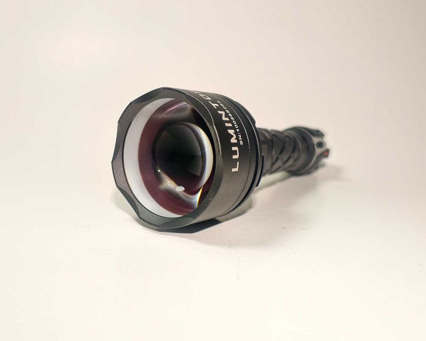 Laserowy szperacz, 2,5km zasięgu, latarka LEP Lumintop Thor 3