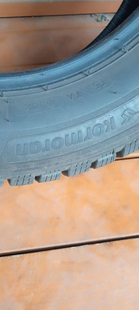 Opony zimowe  195/65R15 95T   rok2024