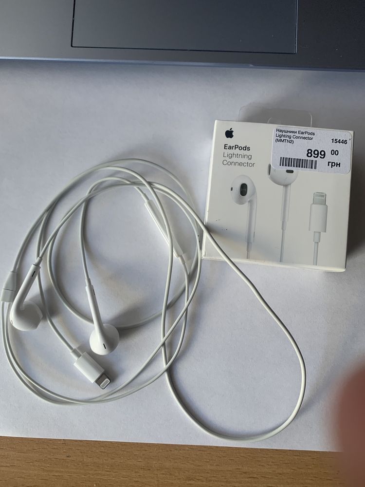 EarPods(проводные)