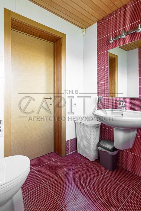 Пропонується в оренду авторський,сімейний будинок на Осокорках 300м2