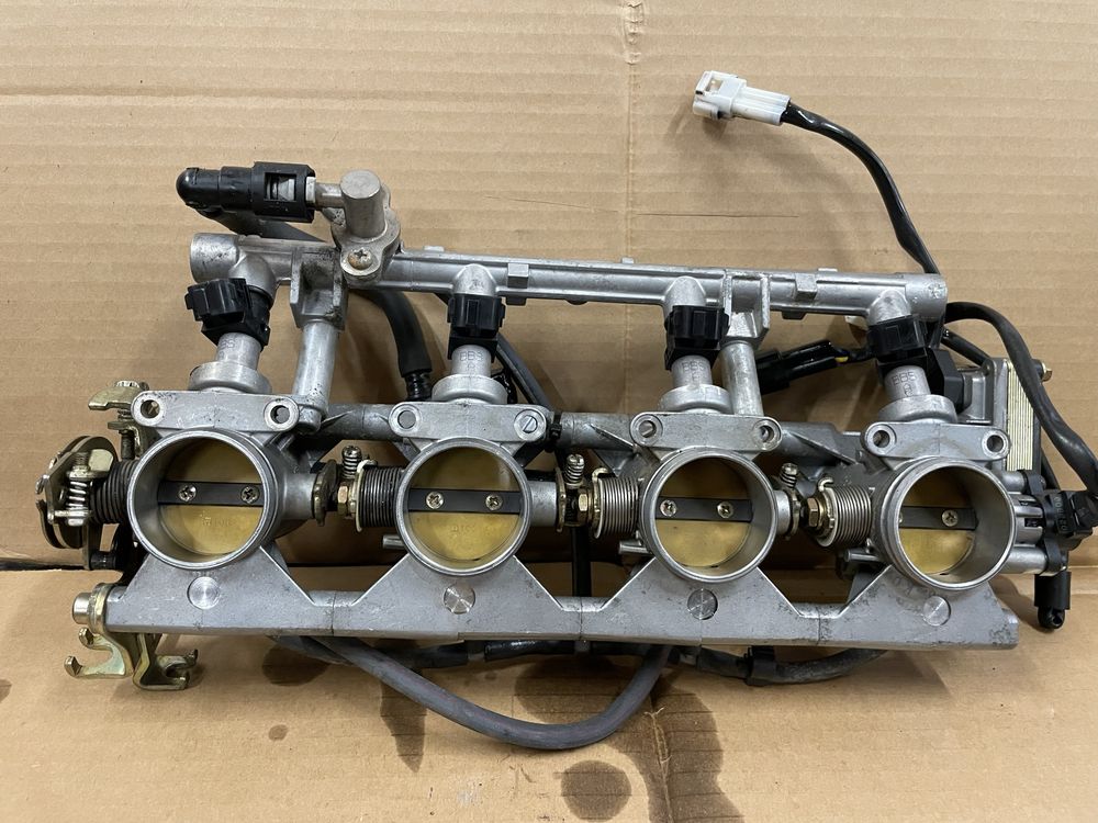 Przepustnice wtryski suzuki gsxr k1, k2 600 idealne